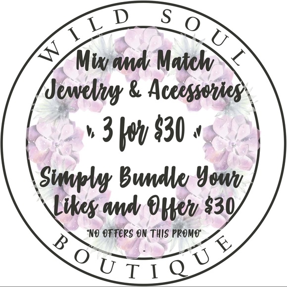 🆕 • Ashley • Layered Pendant + Circle Necklace - Picture 4 of 4